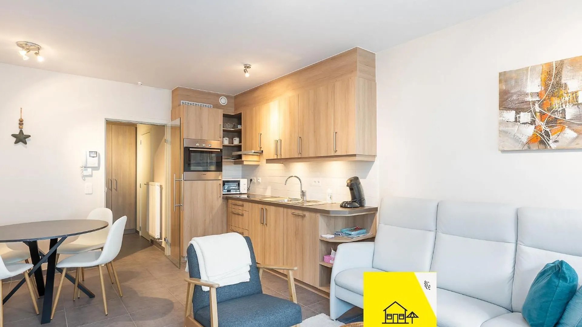Studio Located On The 2Nd Floor Westende Apartment